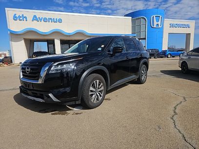 Used 2025 Nissan Pathfinder SL