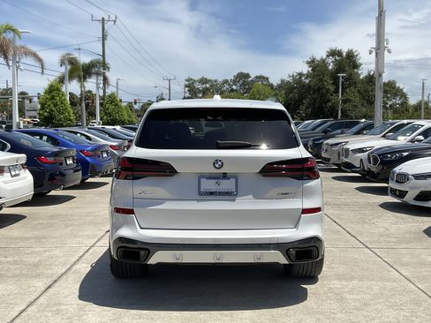 Used 2024 BMW X5 sDrive40i w/ M Sport Package RWD image 5