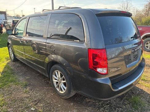 Used 2016 Dodge Grand Caravan SXT w/ UConnect Hands-Free Group image 4