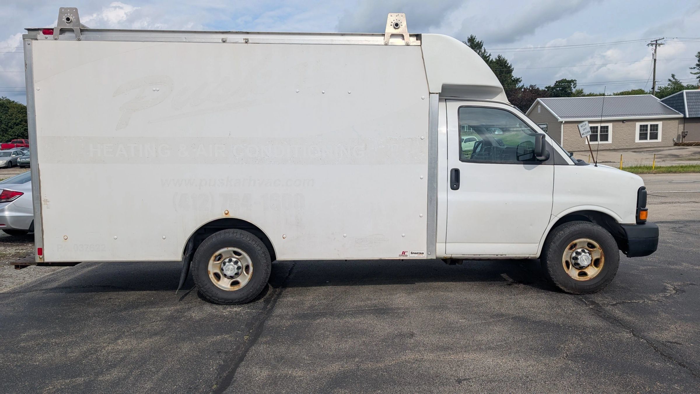 Used 2014 Chevrolet Express 3500 RWD image 6