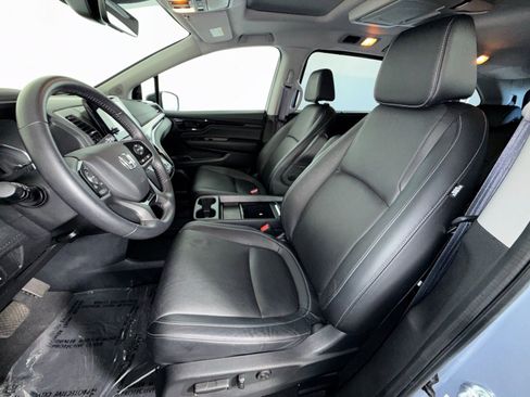 Used 2023 Honda Odyssey Touring image 13