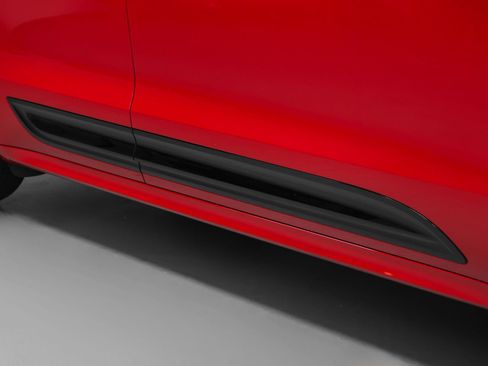 Certified 2023 Porsche Macan AWD/4WD image 14