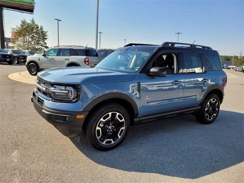 New 2024 Ford Bronco Sport Outer Banks w/ Tech Package image 3