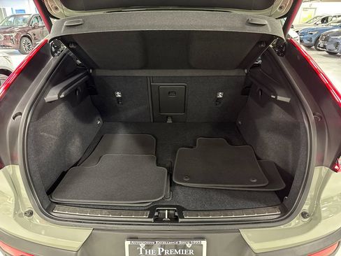 Used 2023 Volvo C40 P8 Recharge Ultimate AWD/4WD image 25
