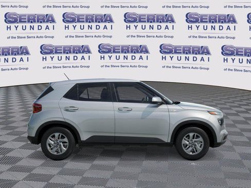 New 2026 Hyundai Venue SE image 7