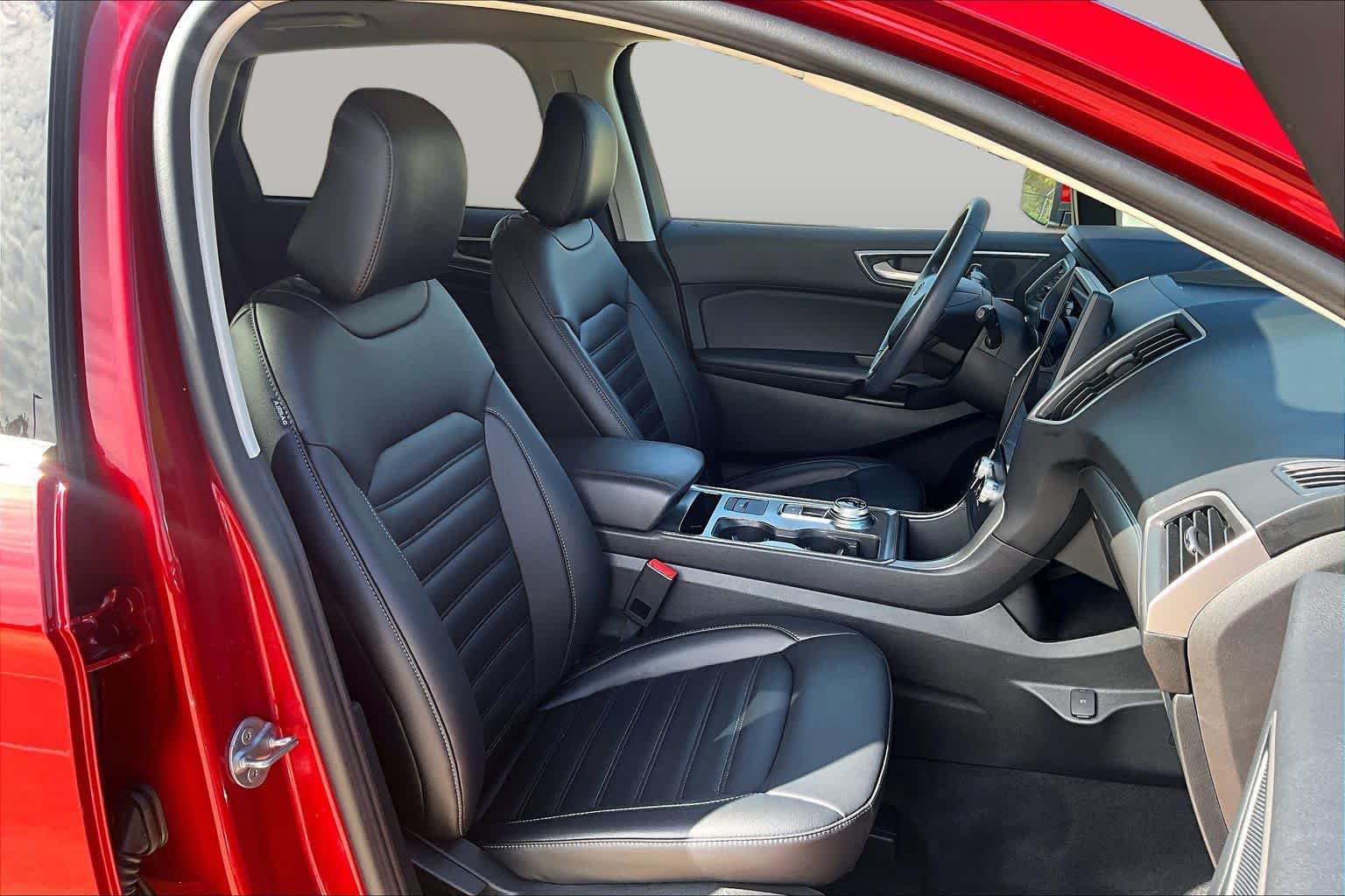 Used 2022 Ford Edge SEL w/ Convenience Package AWD/4WD image 9