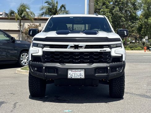 Used 2024 Chevrolet Silverado 1500 ZR2 w/ ZR2 Bison Edition AWD/4WD image 2