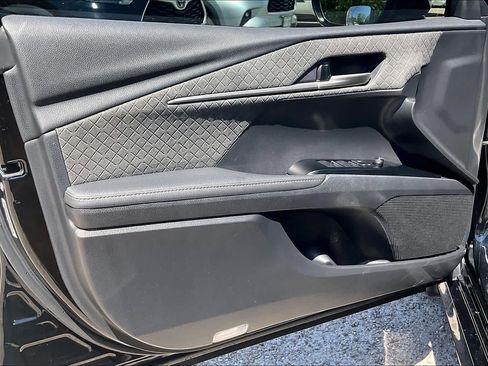 Used 2025 Toyota Camry XLE image 21