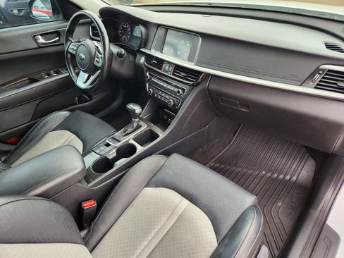 Used 2019 Kia Optima EX image 16