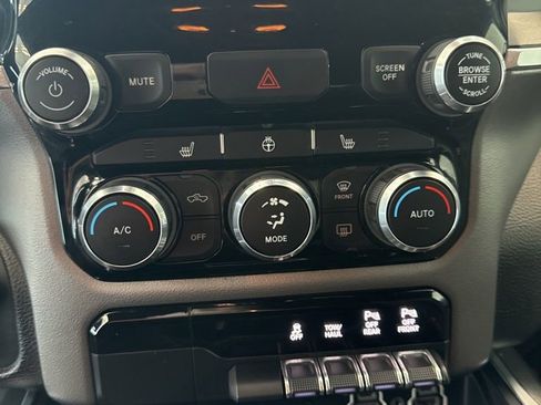 Used 2019 RAM 1500 Big Horn image 10