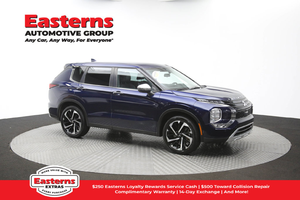 Used 2023 Mitsubishi Outlander SE AWD/4WD image 49