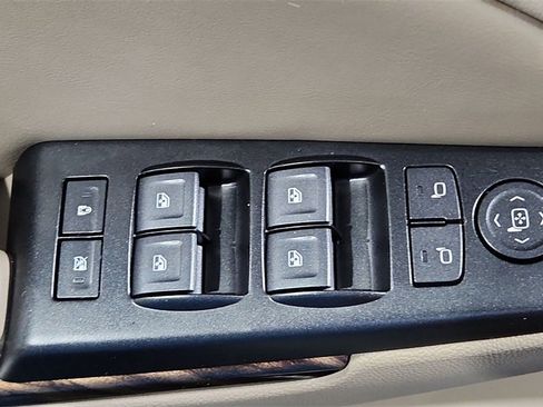 Used 2019 GMC Yukon SLT image 17