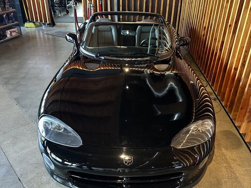 Used 1995 Dodge Viper RT/10 image 6