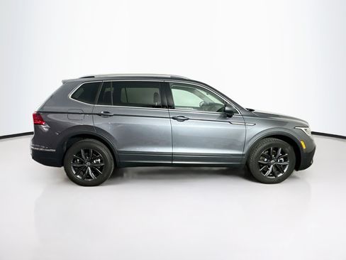 Used 2022 Volkswagen Tiguan SE FWD image 10