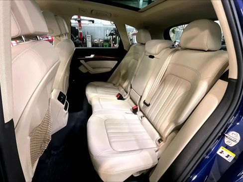 Used 2023 Audi Q5 2.0T Premium w/ Convenience Package image 20