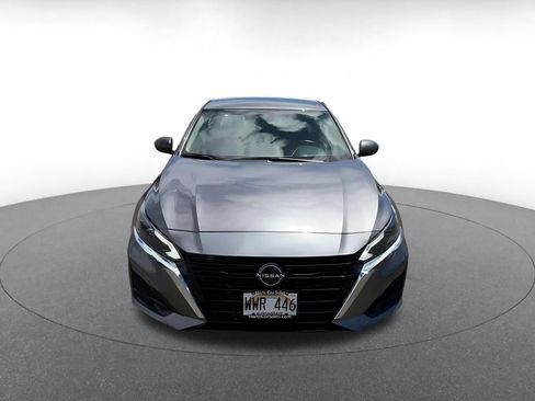 Used 2023 Nissan Altima 2.5 SV FWD image 4