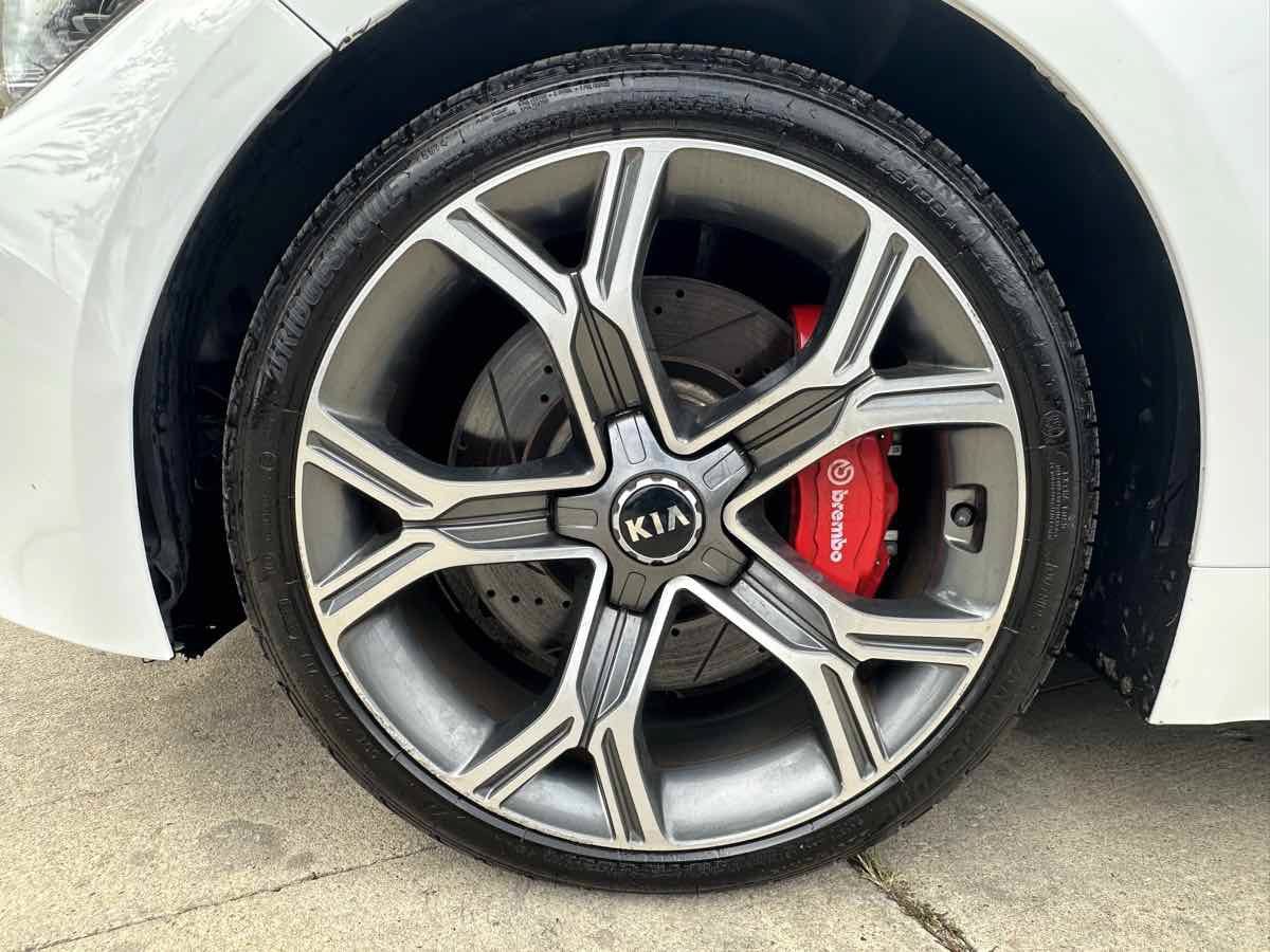 Used 2019 Kia Stinger GT RWD image 9