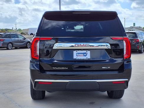 Used 2024 GMC Yukon XL SLT w/ SLT Luxury Package RWD image 6