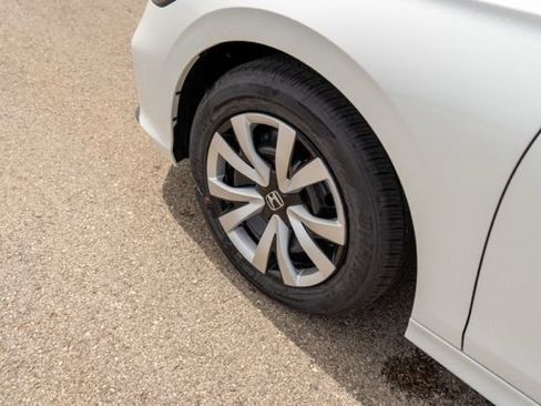 Used 2025 Honda Civic LX image 11