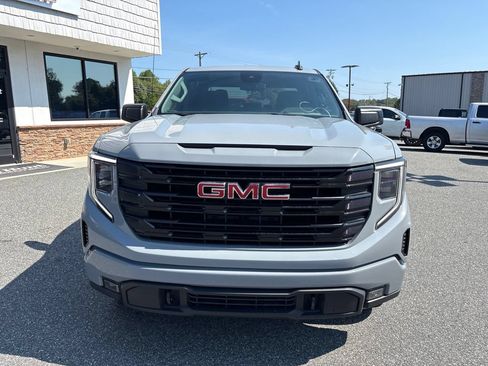 Used 2024 GMC Sierra 1500 Elevation AWD/4WD image 12