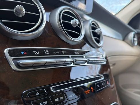 Used 2016 Mercedes-Benz GLC 300 4MATIC image 16