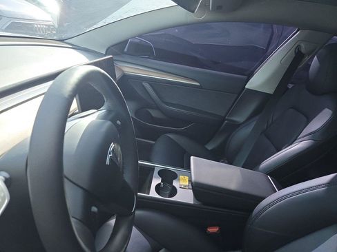 Used 2022 Tesla Model 3 RWD image 5
