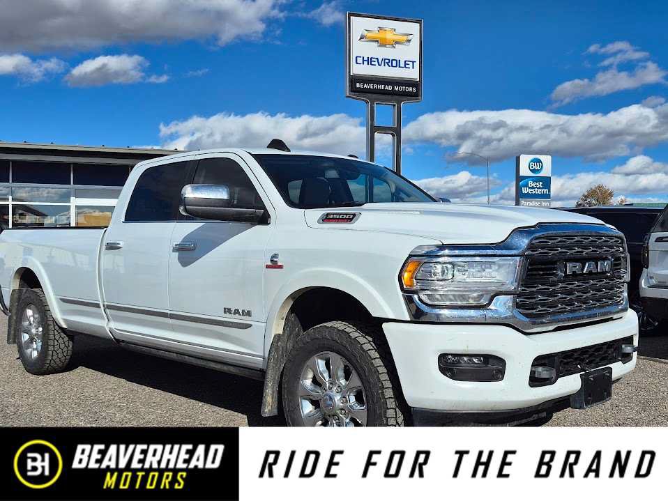 Used 2022 RAM 3500 Limited w/ Body Color Bumper Group AWD/4WD image 1