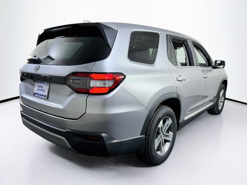 Used 2023 Honda Pilot EX-L image 5