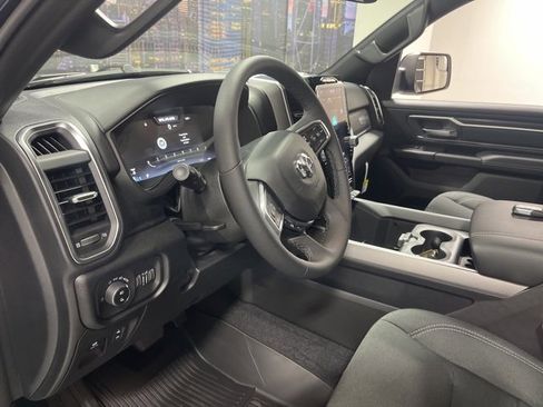 New 2026 RAM 1500 4x4 Crew Cab image 9
