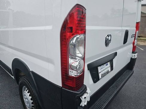 Used 2025 RAM ProMaster 2500 w/ Convenience Group FWD image 36
