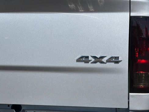 Used 2011 RAM 1500 Laramie AWD/4WD image 27