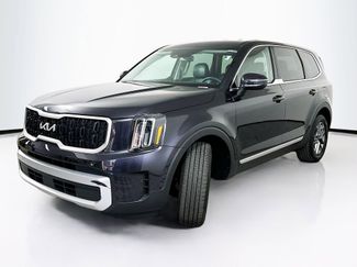 Used 2025 Kia Telluride LX FWD video 2