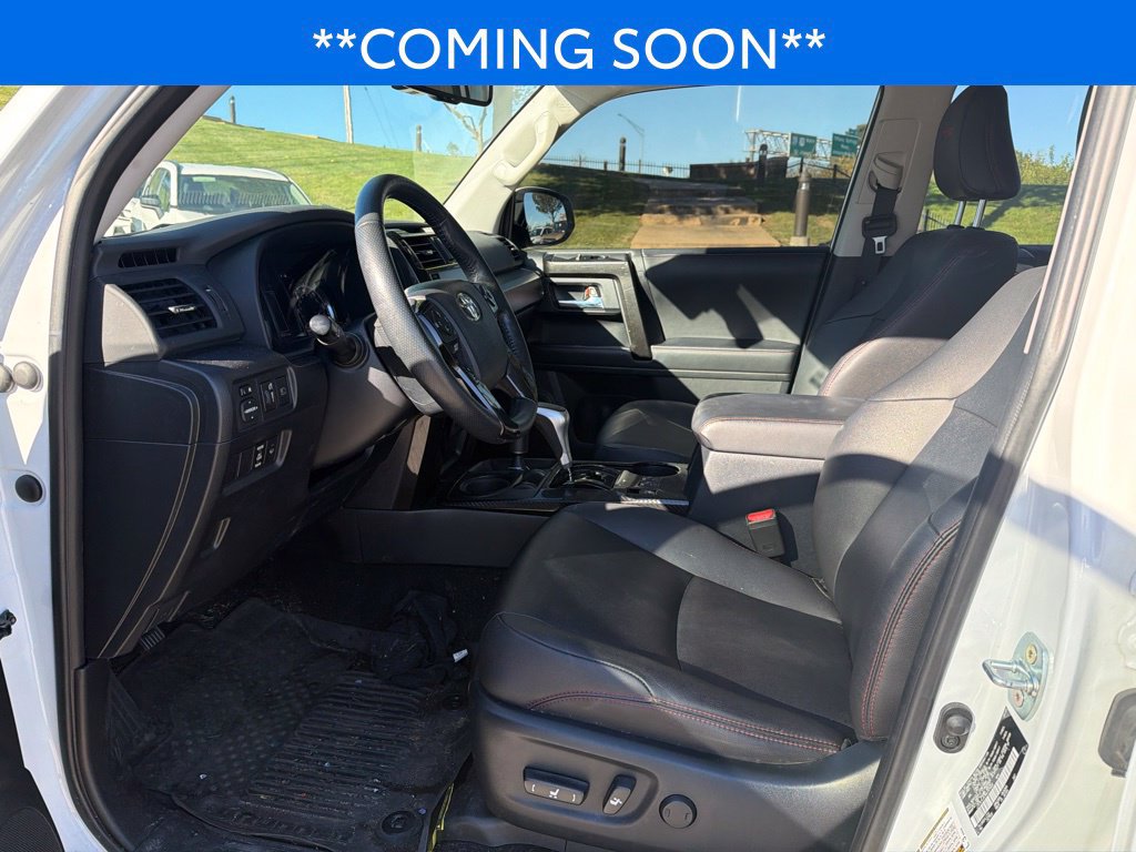 Certified 2024 Toyota 4Runner TRD Off-Road Premium w/ Moonroof Package AWD/4WD image 12