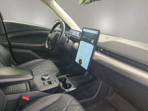 Used 2022 Ford Mustang Mach-E Select w/ Comfort/Technology Package RWD image 20