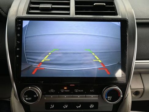 Used 2012 Toyota Camry LE image 16