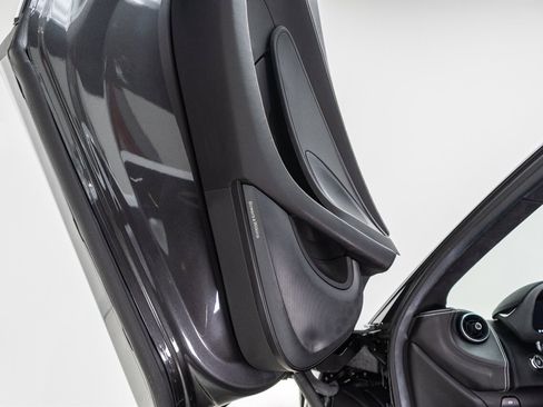 Used 2019 McLaren 570S Coupe RWD image 55