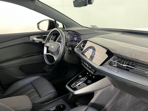 Used 2024 Audi Q4 e-tron Premium Plus w/ Premium Plus image 33
