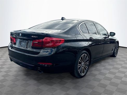 Used 2020 BMW 530i w/ Convenience Package image 6