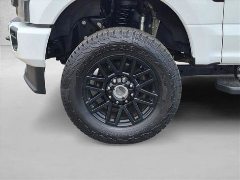Used 2020 Ford F250 Lariat AWD/4WD image 9