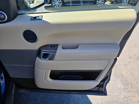 Used 2016 Land Rover Range Rover Sport HSE image 36