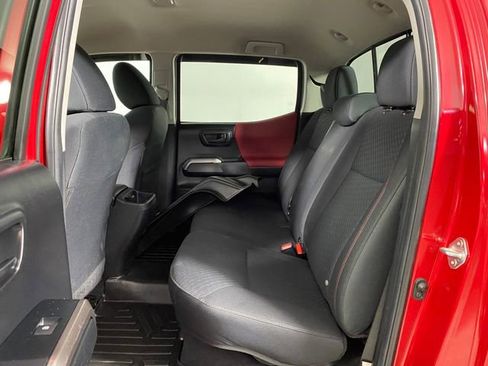 Used 2022 Toyota Tacoma SR5 AWD/4WD image 26