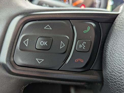 Used 2025 Jeep Wrangler Unlimited Rubicon AWD/4WD image 24