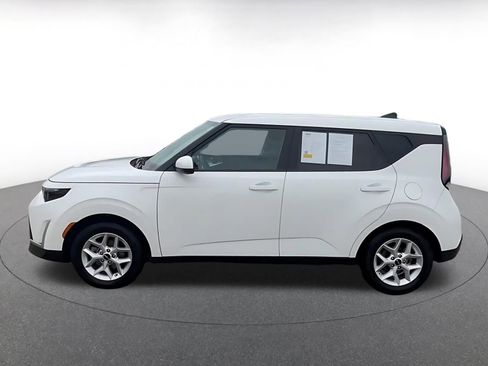 Used 2025 Kia Soul LX w/ LX Technology Package image 10