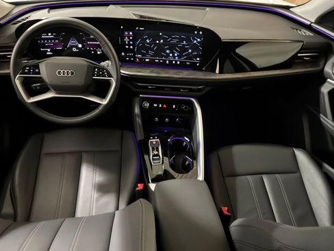 Certified 2025 Audi Q5 Premium w/ Convenience Package image 13