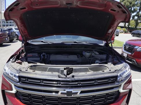 Used 2022 Chevrolet Tahoe RST w/ Luxury Package AWD/4WD image 29