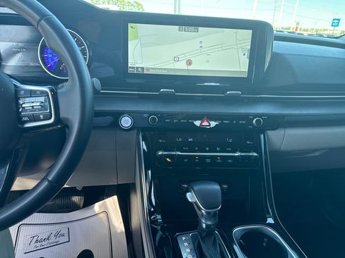 Used 2022 Kia Carnival SX FWD image 20