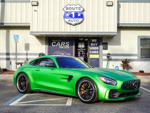 Used 2018 Mercedes-Benz AMG GT R image 4