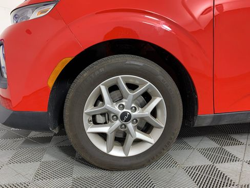Used 2022 Kia Soul LX w/ Technology Package FWD image 11