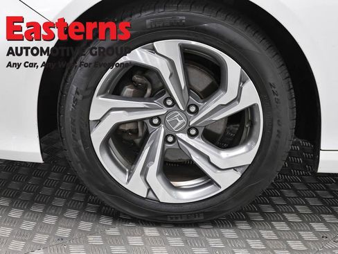 Used 2020 Honda Accord EX image 32