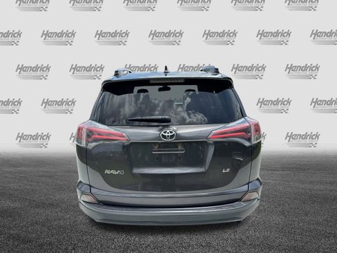 Used 2017 Toyota RAV4 LE FWD image 9